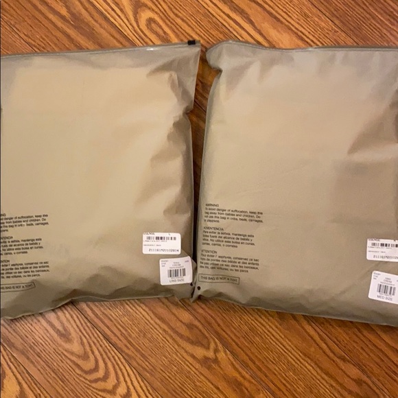 Fear of God Essentials Knit Cream Hoodie - Picture 4 of 6